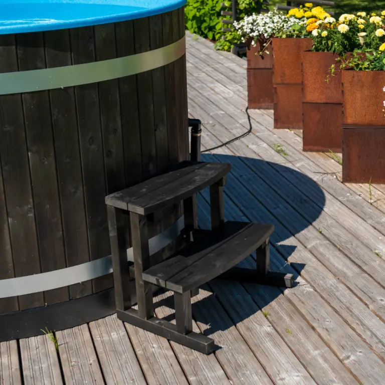 Nordic Misty Hot Soak Tub | ThermaSol