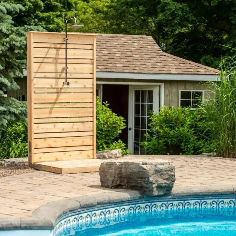 Canadian Timber Savannah Outdoor Shower | Dundalk