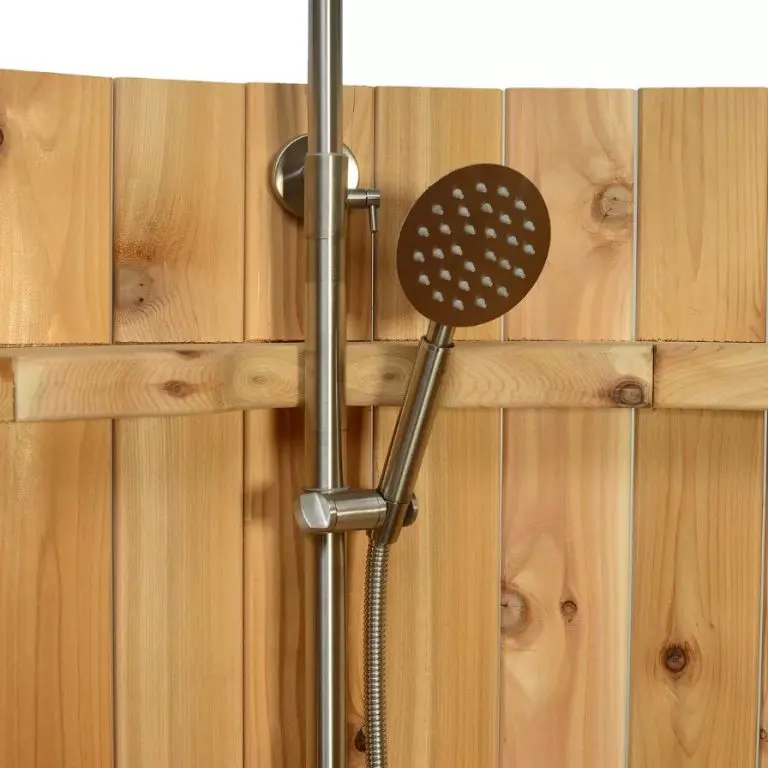 Crescent Outdoor Shower | Rinse