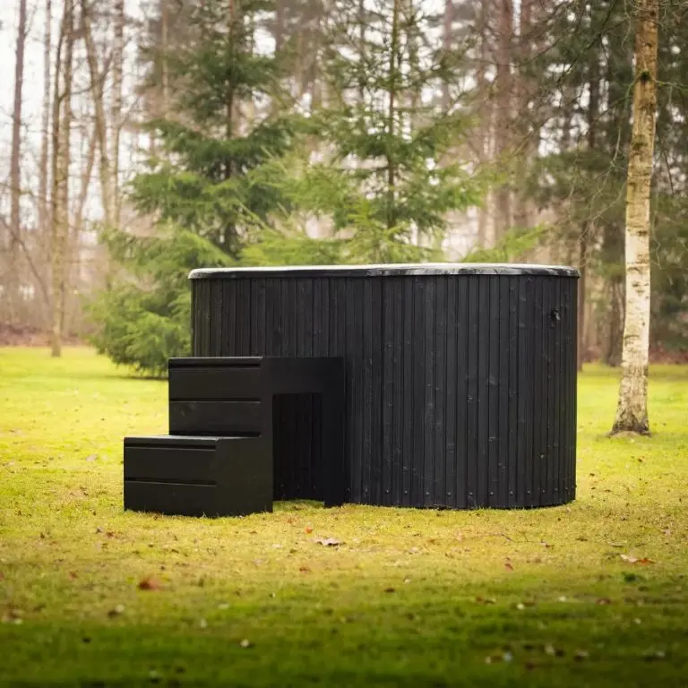 Lux Artico Plunge | Heritage Sauna® Architectural Series