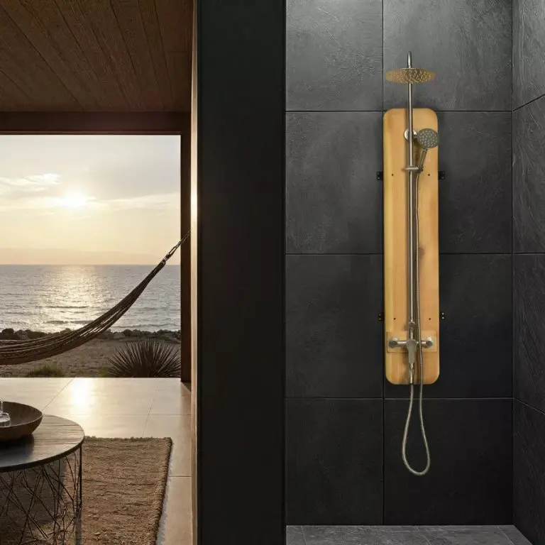 Meridian Outdoor Shower | Rinse